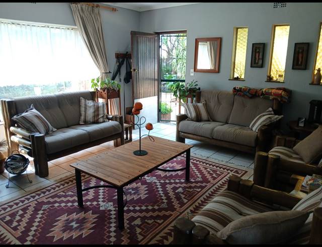 3 BEDROOM HOUSE FOR SALE IN HELIKON PARK